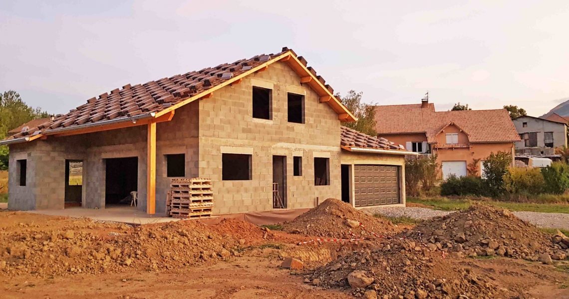 Faut-il rénover de l’ancien ou construire une maison neuve ?