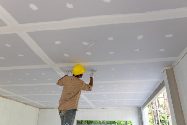 Quelle est la hauteur d’un plafond standard ?